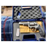 Smith & Wesson  357 Magnum