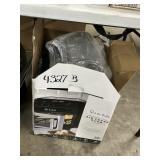 Sur la table air fryer oven