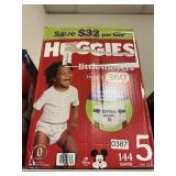 Huggies 144 diapers size 5