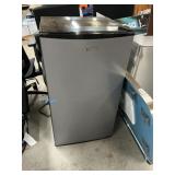 Midea 3.3 cu ft single door refrigerator