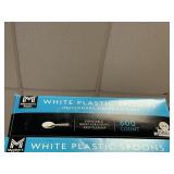 White plastic spoons 600ct