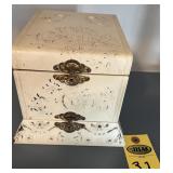 Antique Victorian Collar Box