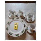 Christmas Dishes 4 Plate Setting