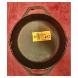 Lodge Cast Iron Pan 10 1/2'