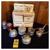 Vtg Wolverine Tin Lithograph Toy Stove& Pots, Pans