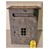 Cast Iron Metal Mailbox 6 1/2 X 10 No Key
