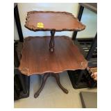 Vtg 2-tiered Mahogony Wood Pie Crust Table