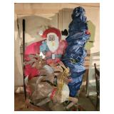 Outdoor Christmas Decor & Tree
