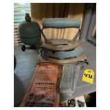 Antique Coleman Model 4 Lightning Iron