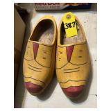 Vtg Hand Carved Wooden Dutch Shoes