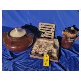 Mini Coffeepot & Kitchen Plaque