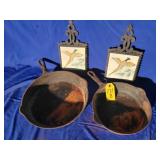 2 Pc Cast Iron Pans & Trivits 8' & 10' Pans