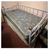 Day Bed With Trundle