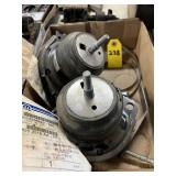 2 Motor Mounts