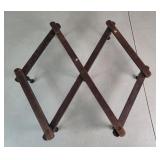 Expandable Wood  Wall Coat Rack