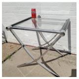 End Table 22"T 22"W 22"D