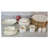 Noritake Dishes S&P Shakers 14 Plates