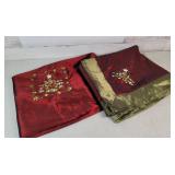 Holiday Table Runner & Table Cloth
