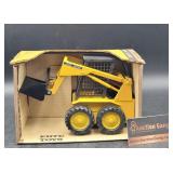 John Deere Die-Cast 1/16 Scale Industrial Loader