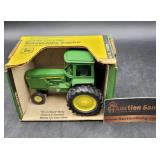 John Deere Die-Cast 1/32 Scale Sound-Idea Tractor