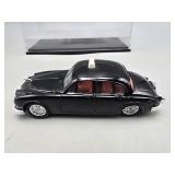 Corgi Jaguar Mark II Police Car (England) w