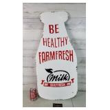 Daily Fresh Milk Metal Sign - 33Hï¿½16W