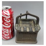 Stockland Hydro Scoop Cast-iron Ashtray