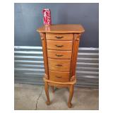 Jewelry Box 37'T 13.5'W 11'