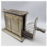 Universal Lander's Frary & Clark Toaster