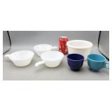 Bowls & Cups 1 Bowl has a chip