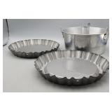 Bundt Cake Pan & Duncan Hines Pie Pans All 10'