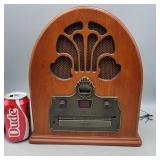 Crosley Cathedral AM/FM/CD Radio - working