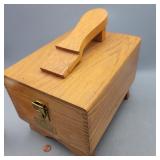 Griffin 'Shinemaster' Shoeshine Box w Buck Private