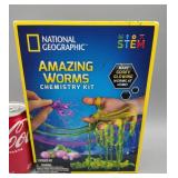 NEW Amazing Worms Chemistry Kit