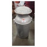 (1) Vintage Metal Milk Can