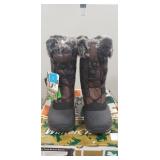 (1) Pair Of Ladies Boots (Size 7) Winter Tecs