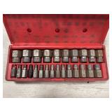 Snap On Screw Extractor Set