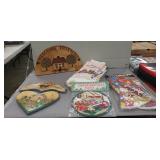 Assorted Tea Towels, Pot Holders, Oven Mitts &