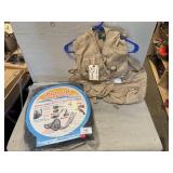 Crystal River Vest, Pop Up Fish Basket