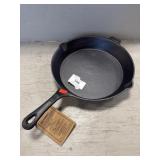 Old Mountain 12in Cast Iron Pre-seasoned Skillet