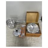Oneida Salad Bowl and Serving Set & Mirro