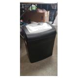 Staples Electric Paper Shredder