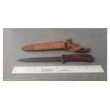 (1) Bayonet/Knife w/ Leather Sheath