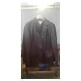 (1) Ladies Leather Coat (Size L)