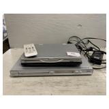2 DVD Players