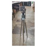 (1) Tripod
