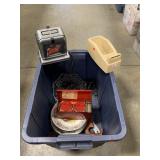 Tote With Vintage Toaster, Collector Plates Tote With Vintage Toaster, Collector Plates