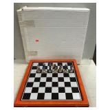 Porcelain Civil War Chess Set In Wooden Case Porcelain Civil War Chess Set In Wooden Case