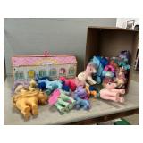 Box Of My Little Pony�s & Carry Case Box Of My Little Pony�s & Carry Case