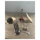 1950�s Hot Rod Wolf Whistle, Antique Car Clock 1950�s Hot Rod Wolf Whistle, Antique Car Clock